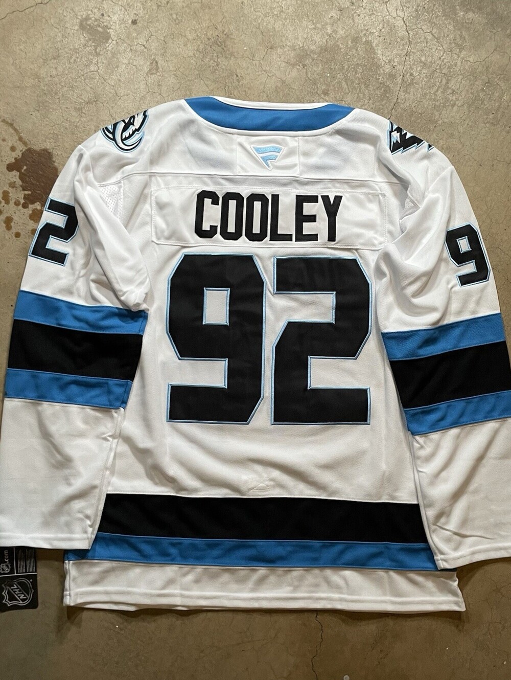 Men's Fanatics Logan Cooley Utah Mammoth Away Player Jersey Size 50 M